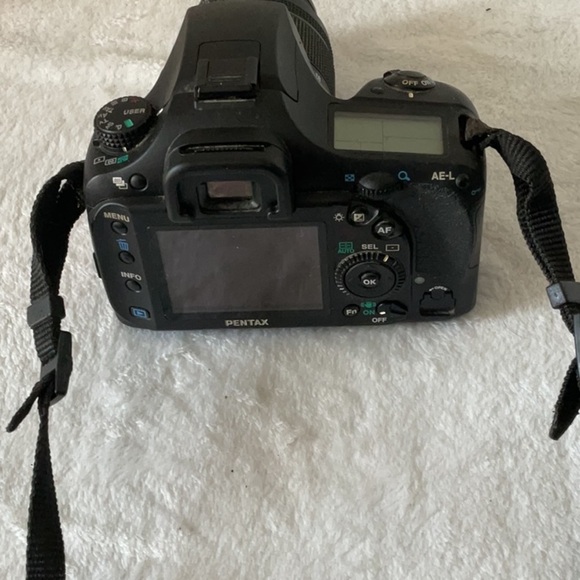 Pentax K20D DIGITAL DSLR Camera - Picture 3 of 7